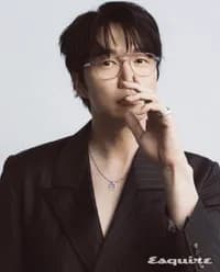 Sung Si Kyung — K-pop artist